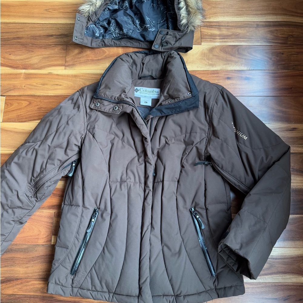 Columbia Women’s Brown Titanium Omni Shield COAT w/ Removable Fur Hood Large - Picture 2 of 9